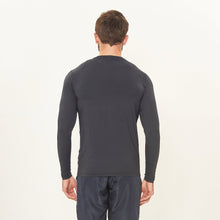 Load image into Gallery viewer, Model Back: Uv Line Rash Guard Longsleeve Uv X Pro Preto Upf50+