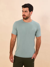 Load image into Gallery viewer, Men's UV t-shirt New Fit aqua green UPF50+