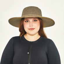Load image into Gallery viewer, Model Front: Uv Line Floppy Hat Jurere Mescla Upf50+