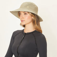 Load image into Gallery viewer, Image 02: Uv Line Floppy Hat Hat Lyon Nac L Fem Kaki Upf50+