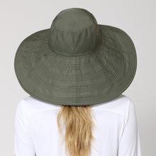 Load image into Gallery viewer, Model Back: Hat Beverly Hills i18 Fem Green Militar UPF50+