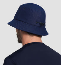 Load image into Gallery viewer, Model Back: Hat Toronto Colors Masc Navy Blue UPF50+