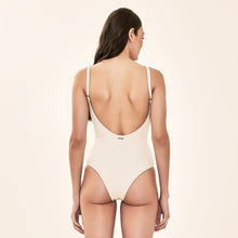 Load image into Gallery viewer, Model Back: Uv Line One-Piece Duna Body Textura Upf50+