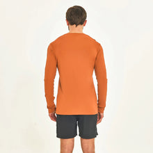 Load image into Gallery viewer, Model Back: Uv Line T-Shirt For Men Longsleeve Sport Fit Caramelo