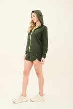 Load image into Gallery viewer, Image 03: Uv Line Fitness Cover Up Bag-Foldable Windbreaker Jacket Verde Militar