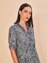 Load image into Gallery viewer, Image 04: Women's Beach Shirtdress — Wings Print UPF50+