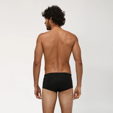 Load image into Gallery viewer, Model Back: Uv Line Sunga / Boxer Swim Trunks Masc Black Upf50+