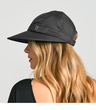 Load image into Gallery viewer, Model Back: Visor Nice Fem Black UPF50+