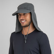 Load image into Gallery viewer, Model Front: Uv Line Flap Hat Legionario Atacama Cinza Upf50+
