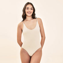 Load image into Gallery viewer, Model Front: Uv Line One-Piece Duna Body Textura Upf50+
