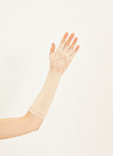Load image into Gallery viewer, Fingerless Long Gloves Beige UPF50+

