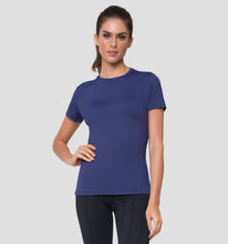 Load image into Gallery viewer, Model Back: Uv Line Fitness Top Uvpro Br Mc Marinho Fem
