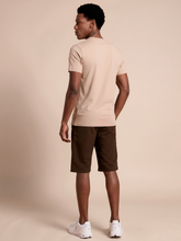 Load image into Gallery viewer, Model Back: T-Shirt New Fit Masc Sand UPF50+
