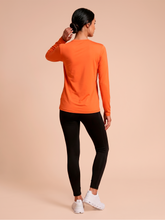 Load image into Gallery viewer, Model Back: Longsleeve Uvpro Fem Pitanga UPF50+
