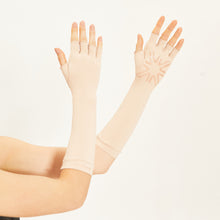 Load image into Gallery viewer, Fingerless Long Gloves Beige UPF50+
