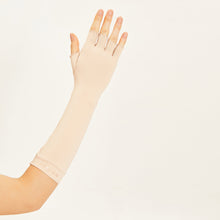 Load image into Gallery viewer, Image 02: Uv Line Glove Long Gloves Uni Beige Upf50+
