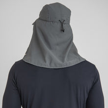 Load image into Gallery viewer, Model Back: Uv Line Flap Hat Legionario Atacama Cinza Upf50+
