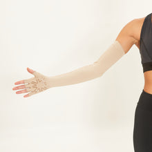 Load image into Gallery viewer, Image 05: Uv Line Glove Extra Long Glove Chocolate Upf50+
