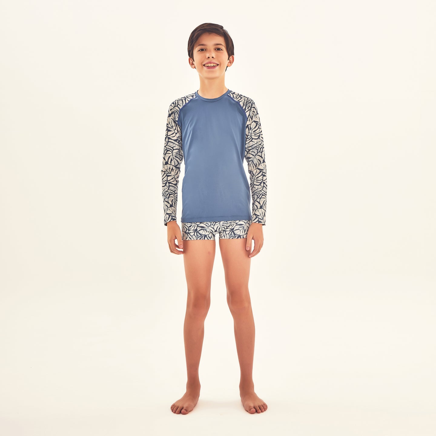 Model Front: Uv Line Rash Guard Rash Guard Kids Costela Aco Off White Upf50+