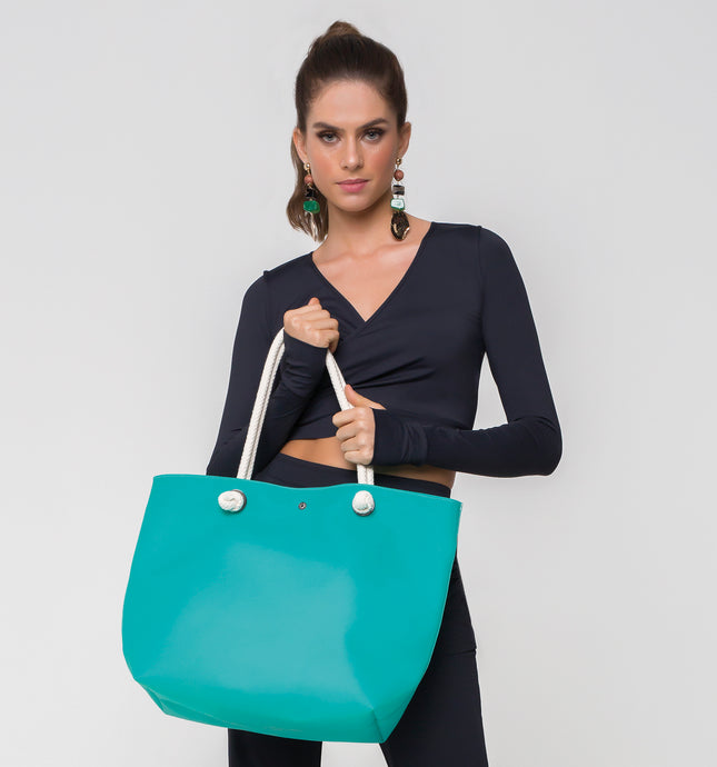 Model Front: Uv Line Beach Bag Silicone Bag Turquesa