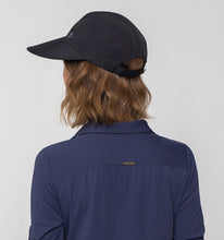 Load image into Gallery viewer, Visor Capri Black UPF50+

